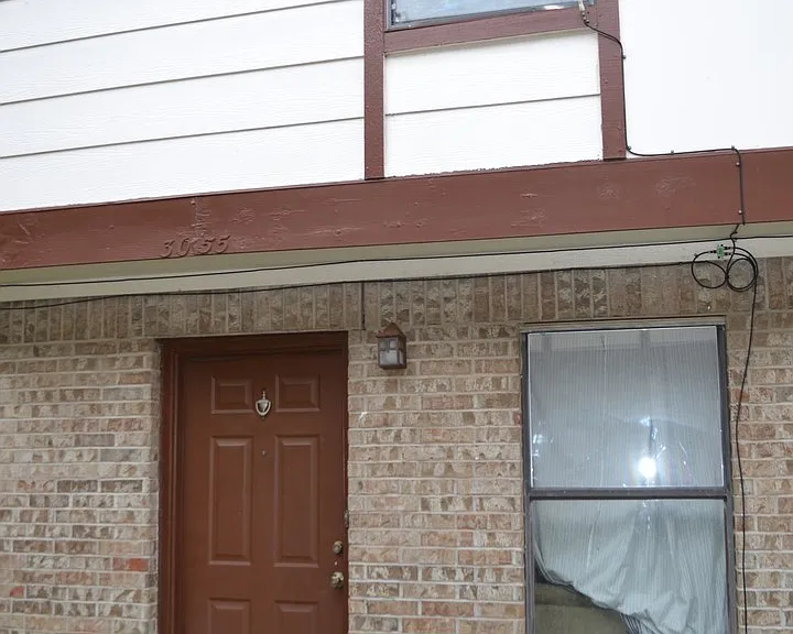 3055 Olympia Dr — Photo 2