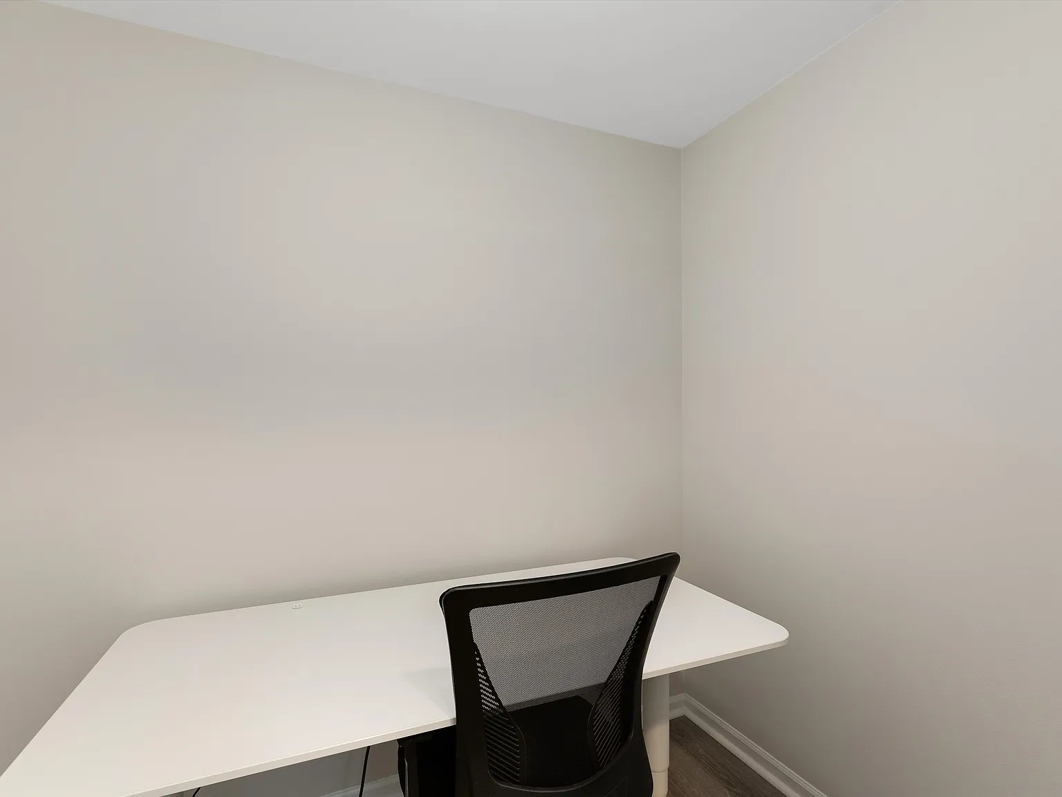 2 bed, 1719 sqft, $2,200 — Photo 2