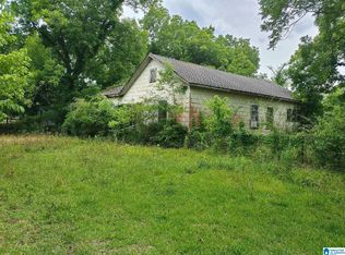 15 Creek St, Sylacauga, AL 35150