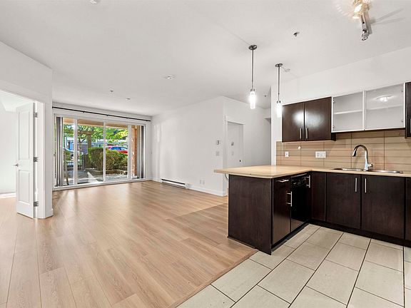 2nd image of 33545 Rainbow Ave #111