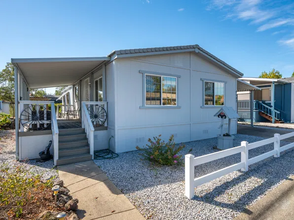 4587 Underwood Dr, Redding, CA 96003