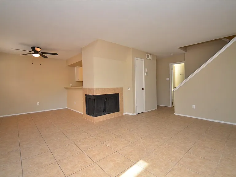 5993 Allday Dr #B — Photo 17