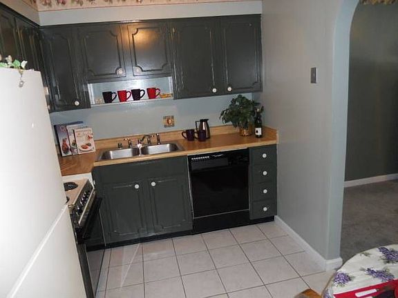 3rd image of 1935 Gardiner Ln APT E65