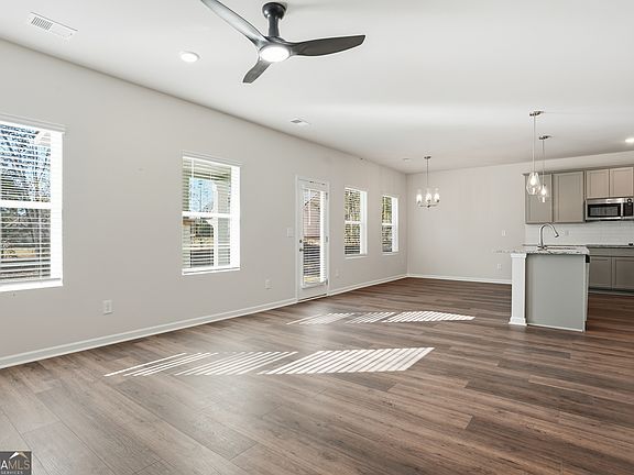 7th image of this home