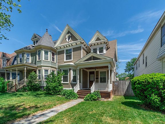 2nd image of 1284 Glenwood Blvd