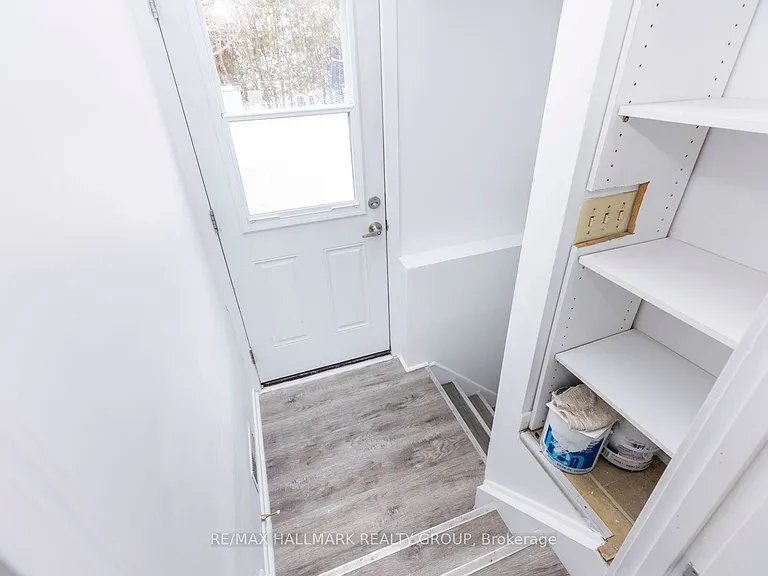 1542 Saint Georges St #B — Photo 2