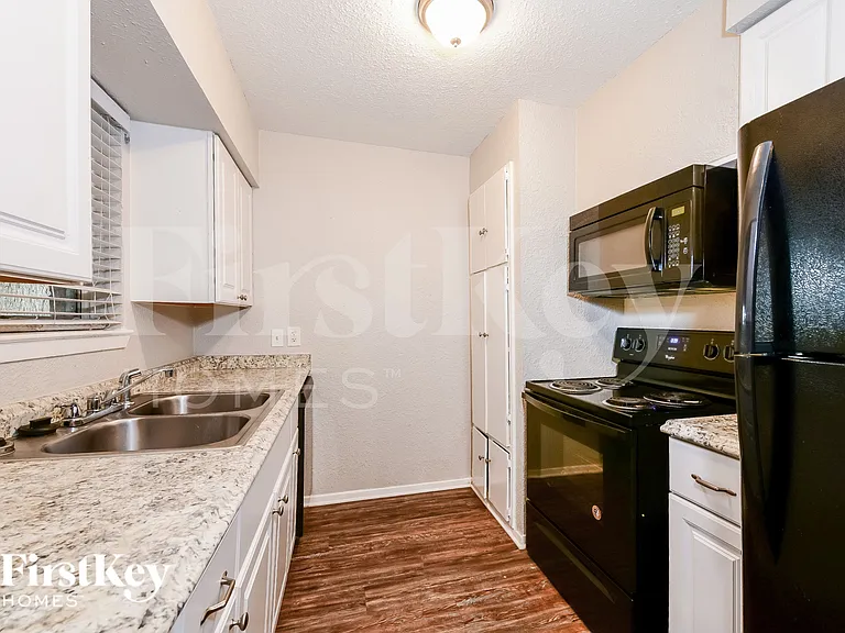 5721 Melanite Ave — Photo 6