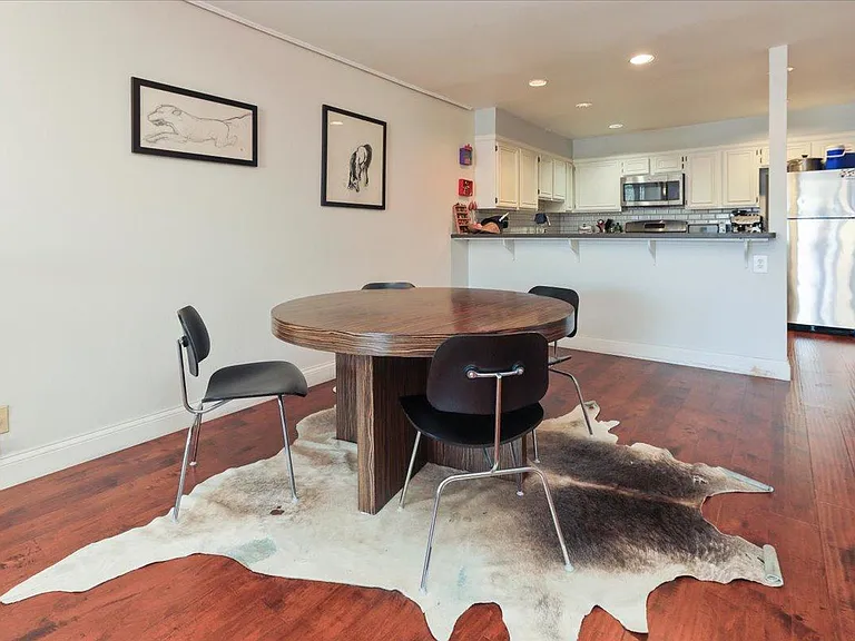 1815 Butler Ave #115 — Photo 5