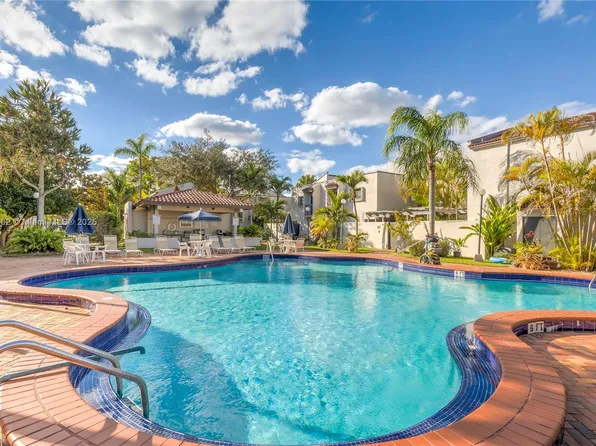 4730 SW 67th Ave APT I1, Miami, FL 33155