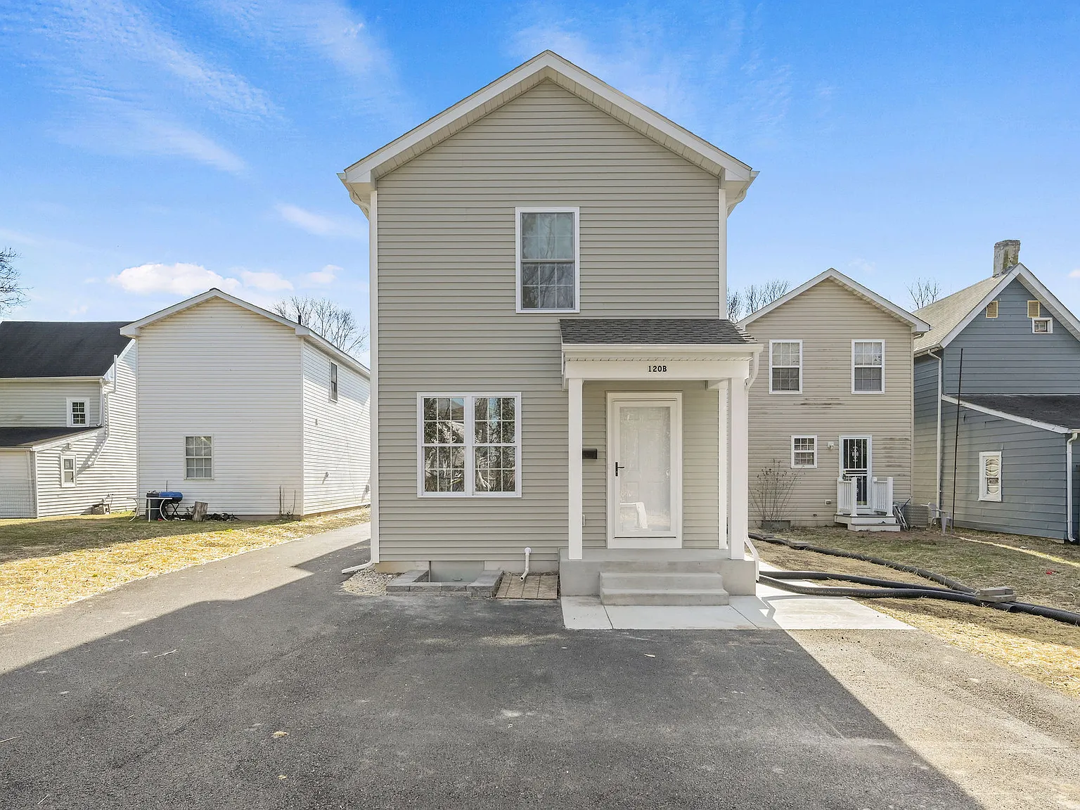 Johnson- 120B N Lincoln St - 1 — Photo 1