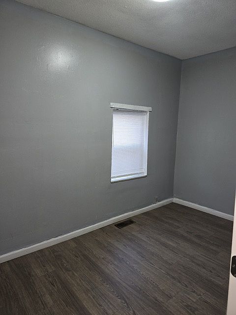 1st image of 33 Merrick St #1