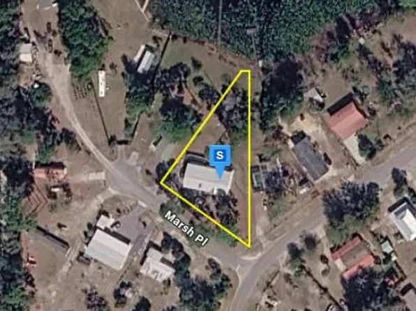 102 Marsh Pl, Crescent City, FL 32112