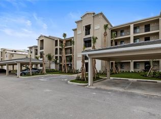 18008 Gawthrop Dr #402, Bradenton, FL 34211