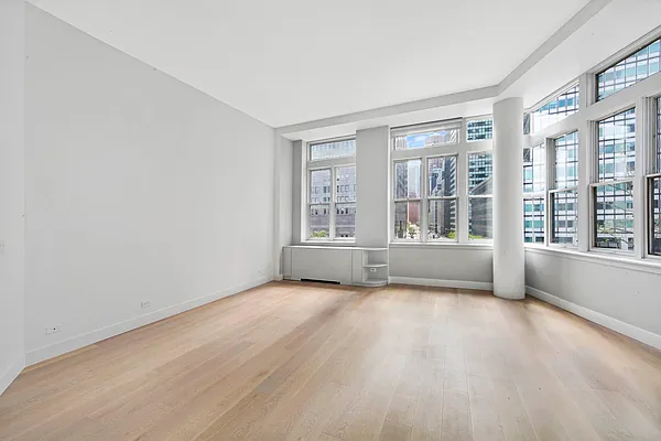 Rented by Tabak Real Estate | media 18