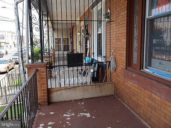 2nd image of 172 W Louden St