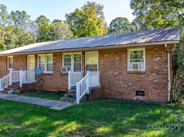 1816 & 1818 22nd St NE, Hickory, NC 28601