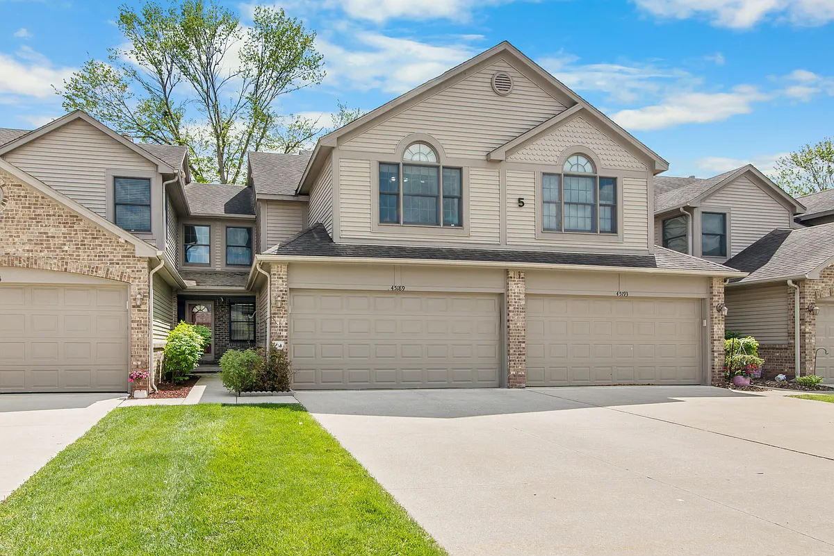Building Photo - 45189 Horseshoe Cir