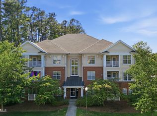 512 Ives Ct, Chapel Hill, NC 27514