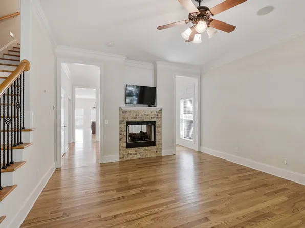 1726 6th Ave N, Nashville, TN 37208