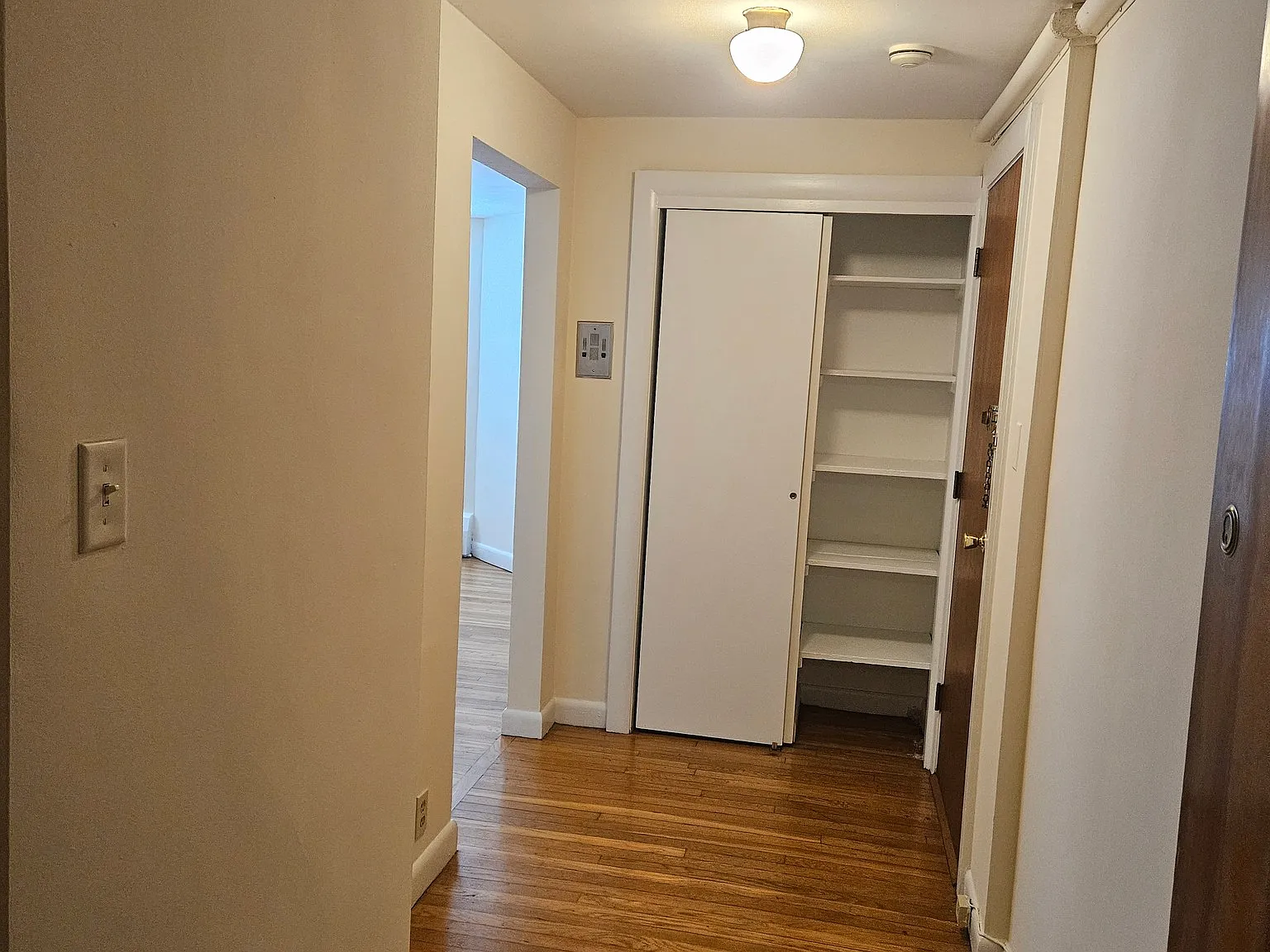 Studio, 1.0 bath, $1,650 — Photo 2