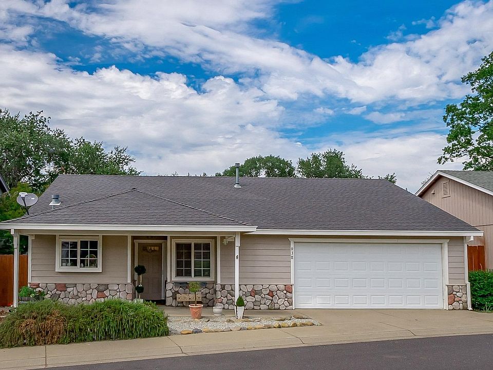 1st image of 938 Country Ln