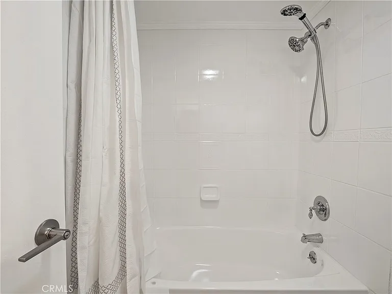 18411 Hatteras St #138 — Photo 15
