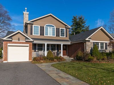 33 Columbia Rd, Rockville Centre, NY, 11570