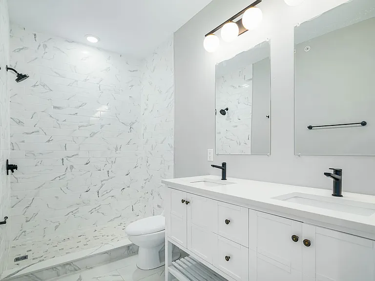 2709 W Jefferson St #B — Photo 15