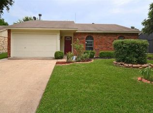 5704 Briarcrest Dr, Garland, TX 75043