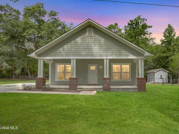 185 Van Riggs Road, Hubert, NC 28539
