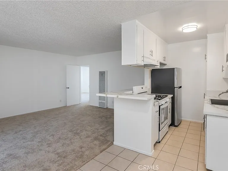 4065 McLaughlin Ave #8 — Photo 4