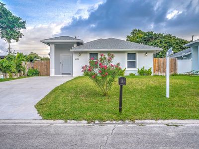 4175 Pot O Gold Street, West Palm Beach, FL, 33406