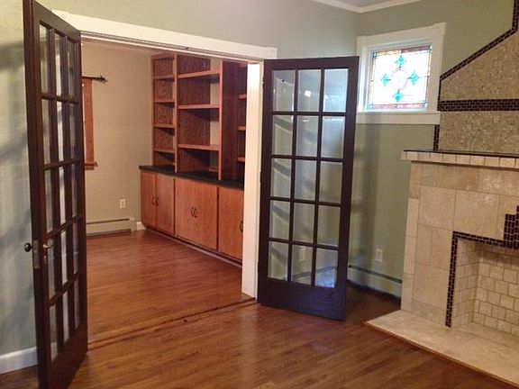 Front TV room / Office