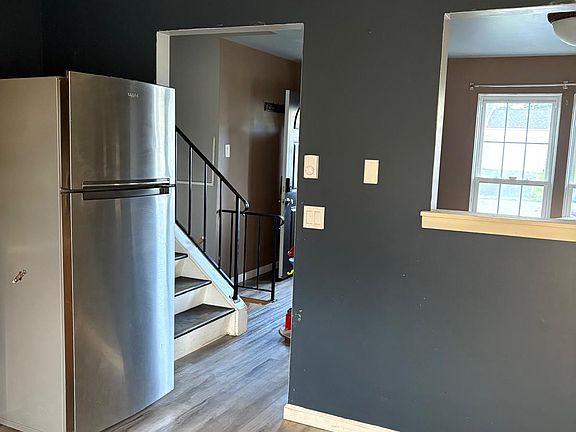 Kitchen dinning space