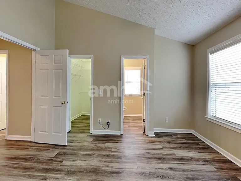 2510 Baysridge Dr NW — Photo 10