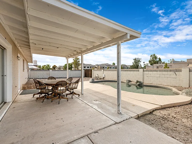 1702 E El Parque Dr — Photo 6