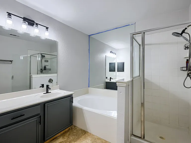 9809 Cambria Ct — Photo 23