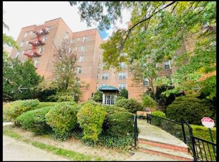 8435 Lander St, Jamaica, NY 11435