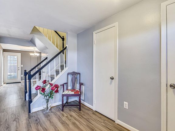 3rd image of 53 Quincy Ct