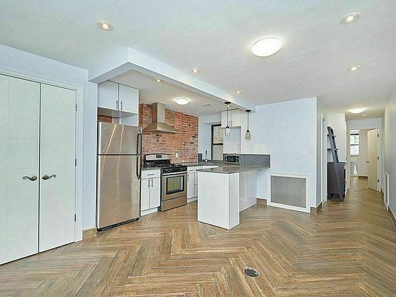 2nd image of 608 W 148th St #Garden2