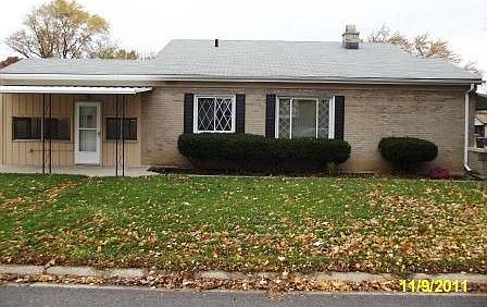 3rd image of 212 Fenwood Ln