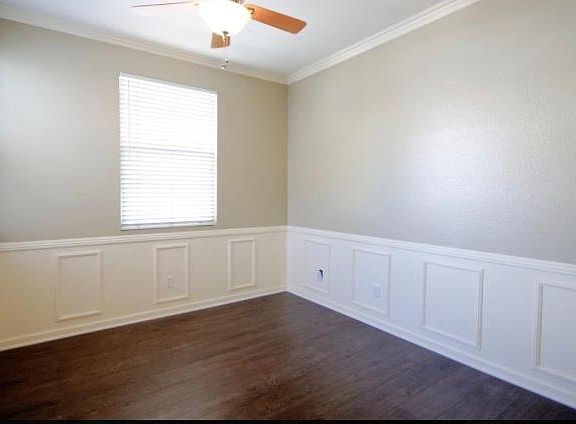 3rd image of 1308 Mother Lode Way Unit 4