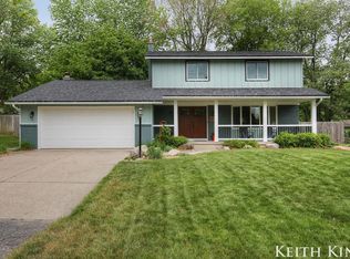 6111 Del Cano Dr SE, Grand Rapids, MI 49546