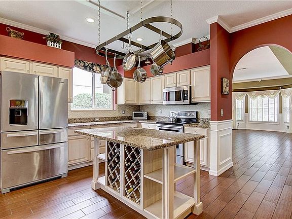 4th image of 4227 Harbor Lake Dr