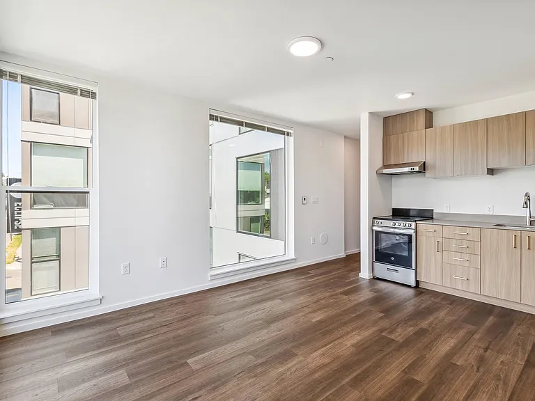 Eclipse Fremont Apartments — Photo 9