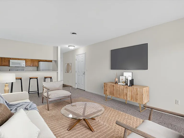 One Bedroom - 1 Bed / 1 Bath - 713 Sq.Ft.