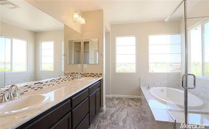 872 Calico Dr — Photo 6