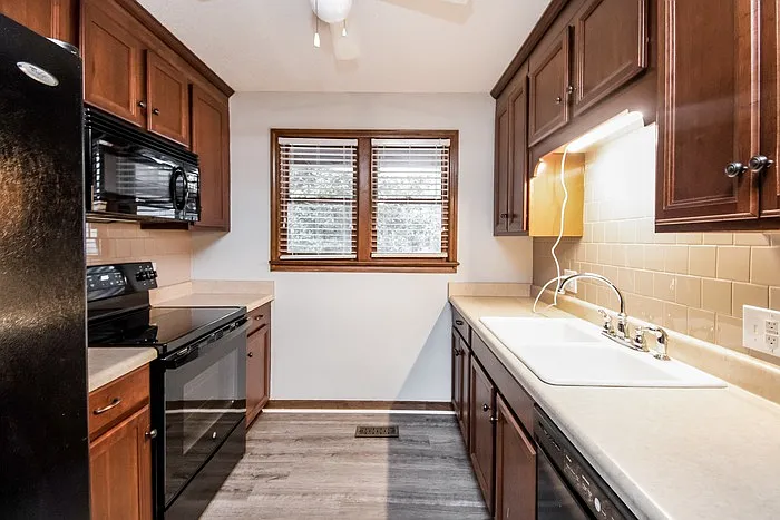 312 Bow Church Rd — Photo 5