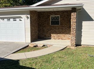 104 Whitfield Ave, Princeton, WV 24740