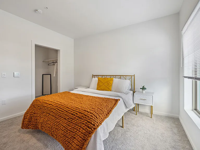 Pullman Lofts — Photo 18